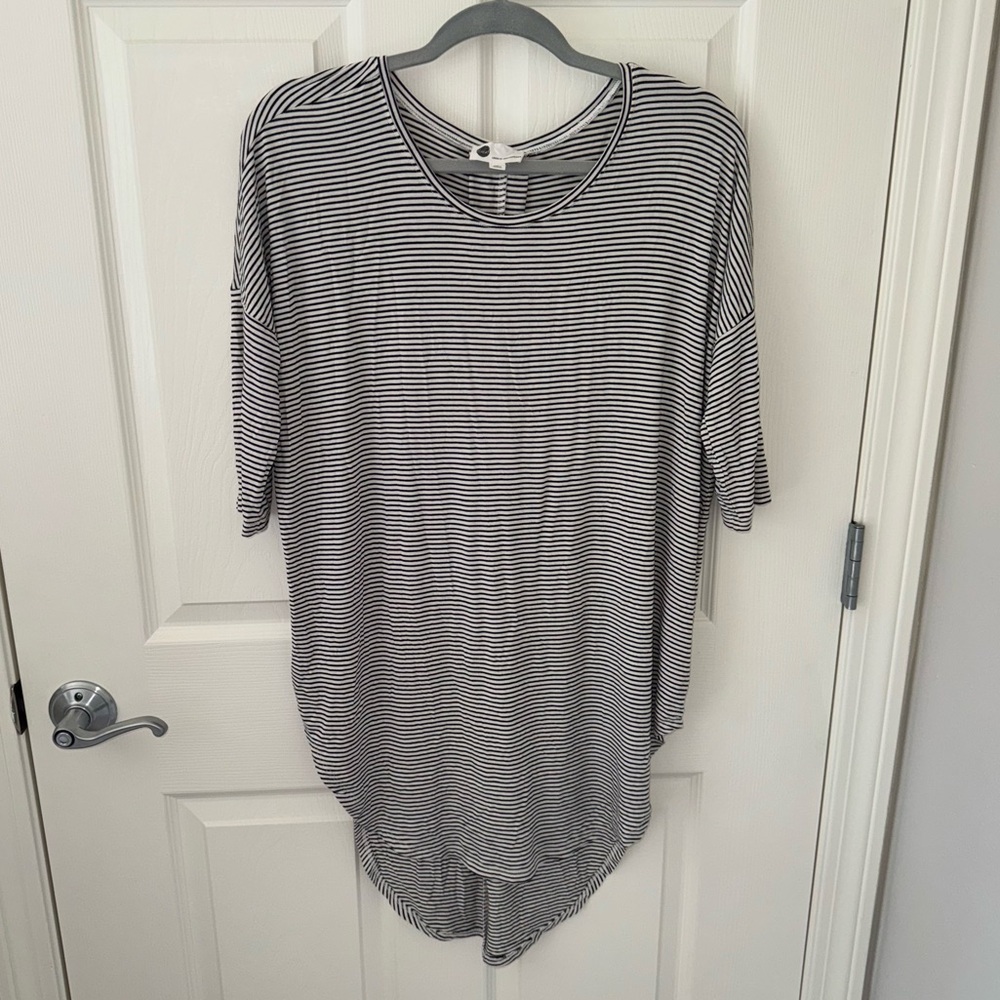 Anthropologie (Floreat) Black and White Oversized Striped Tee - Size XS